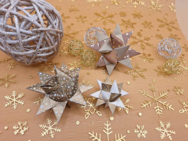 trio étoiles doré métallique