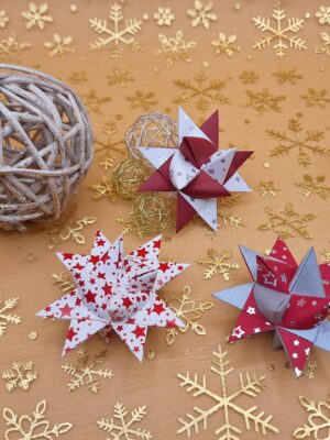 trio étoiles rouge blanc noël